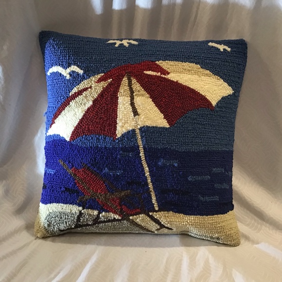Safavieh Accents Beautiful Hand Hooked Accent Pillow Beach Scene